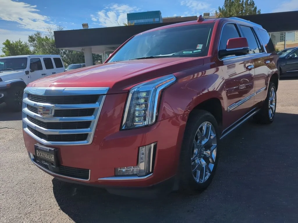 Used 2015 Red Cadillac Premium image 3