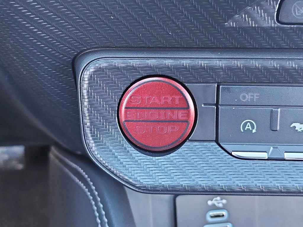 2025 Ford Mustang EcoBoost Premium Fastback - Photo 35