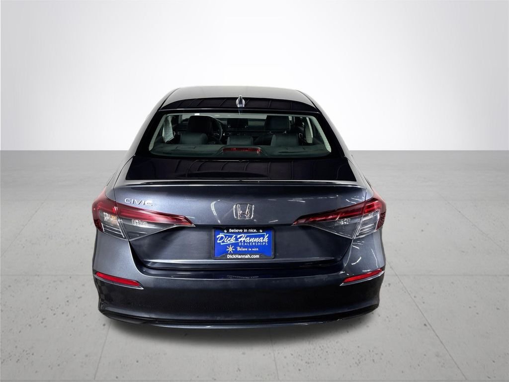 Used 2025 Meteorite Gray Metallic Honda LX image 7