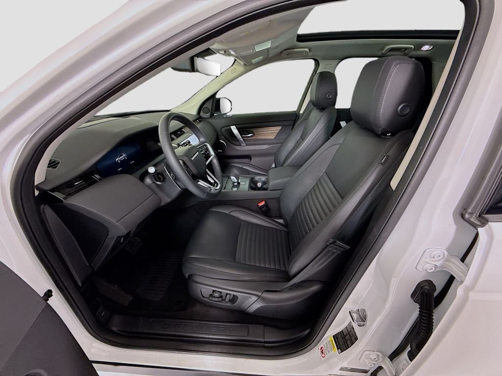 Certified Used 2025 Fuji White Land Rover S image 20