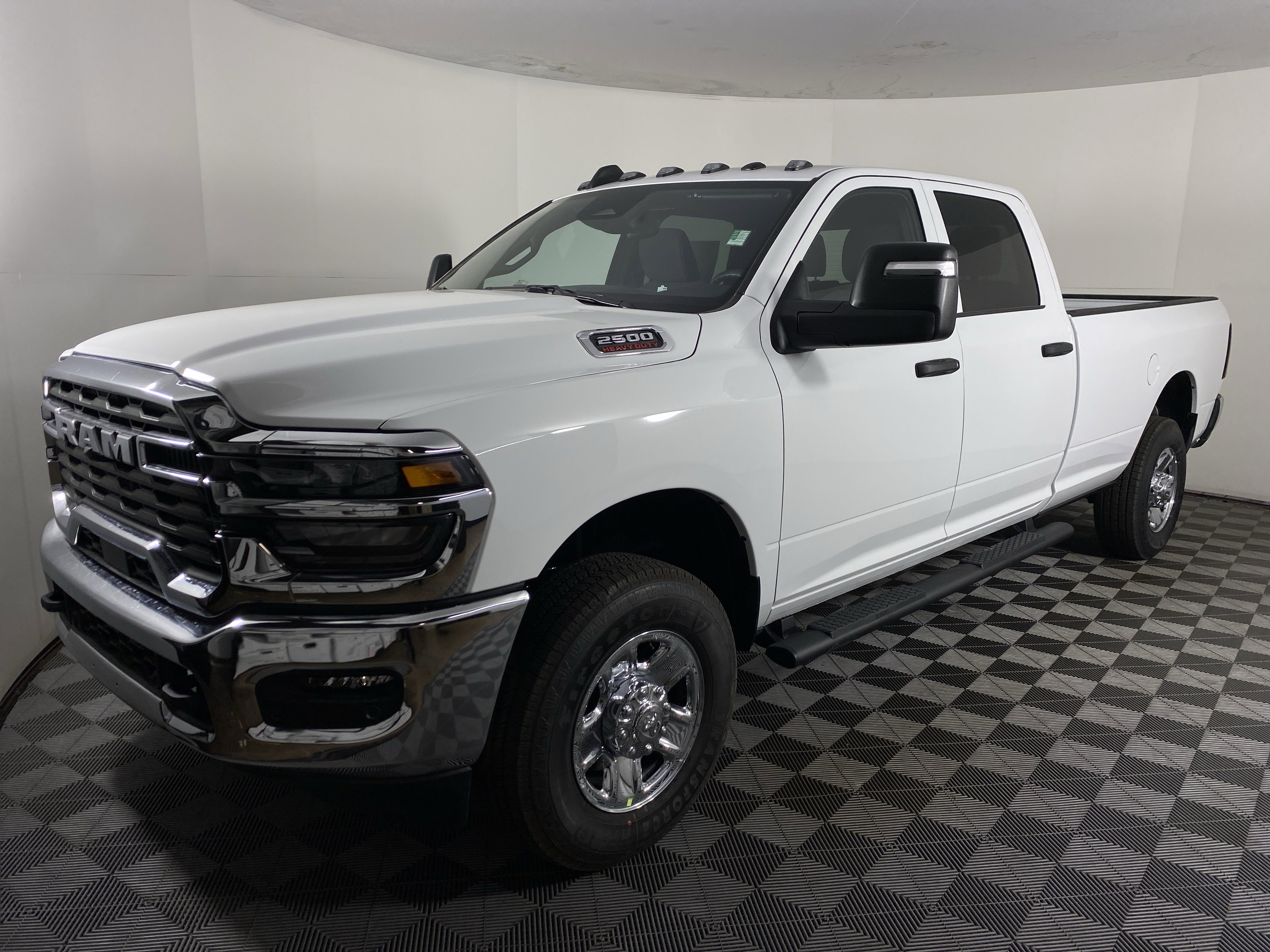 2026 RAM 2500 Tradesman - Photo 9
