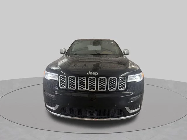Used 2020 Diamond Black Crystal Pearlcoat Jeep Summit image 2