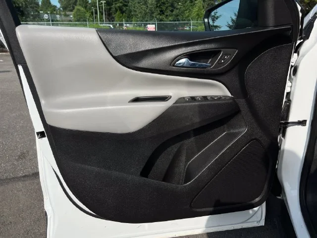 Used 2022 Summit White Chevrolet LS image 15