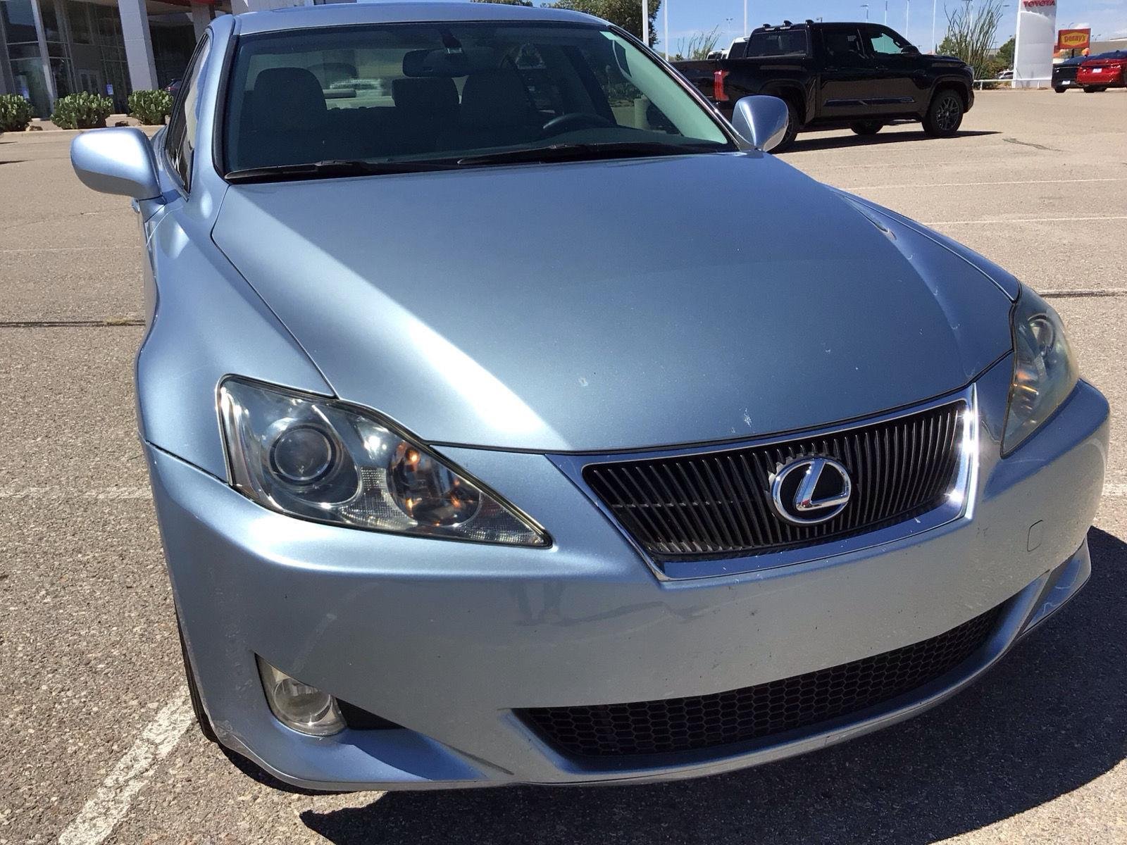 Used 2007  Lexus Base image 12