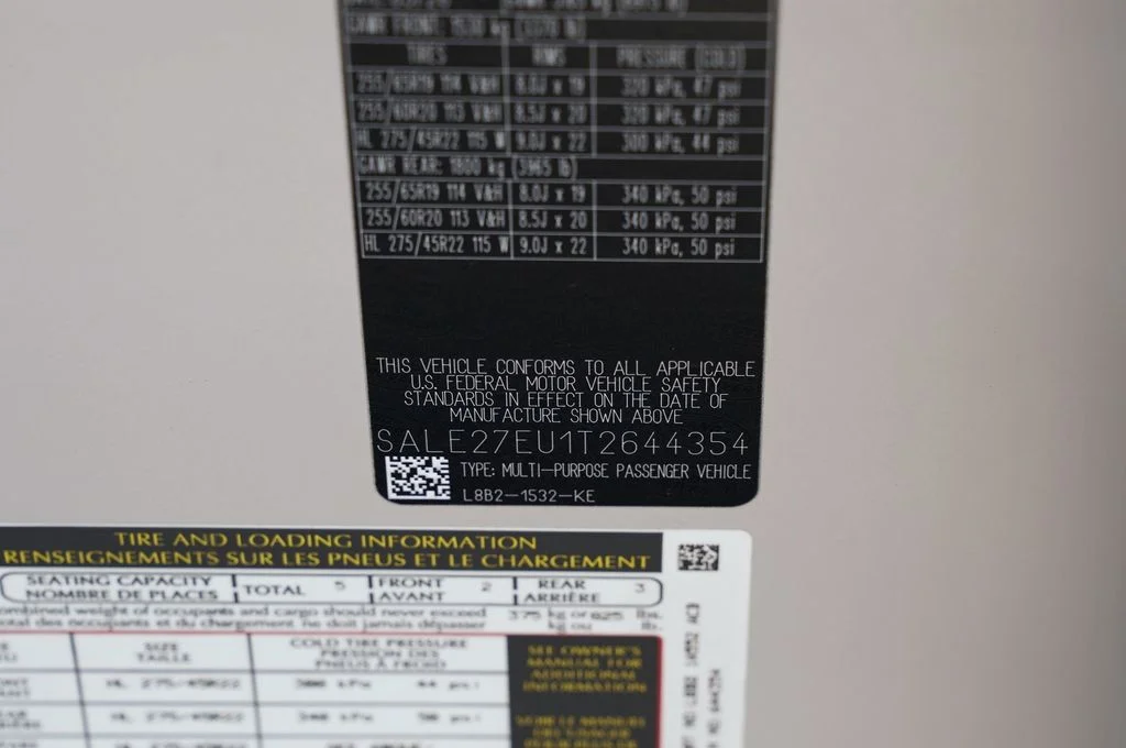 New 2026 Borasco Grey Land Rover X-Dynamic SE image 37
