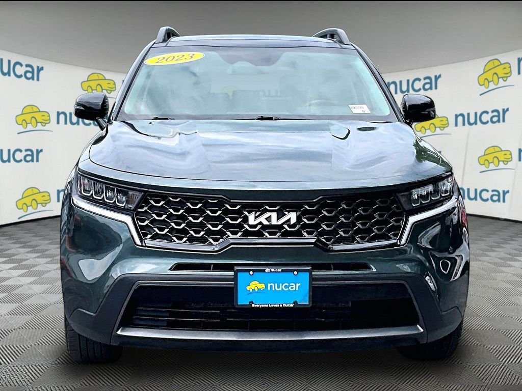 Used 2023 Green Kia X-Line S image 2