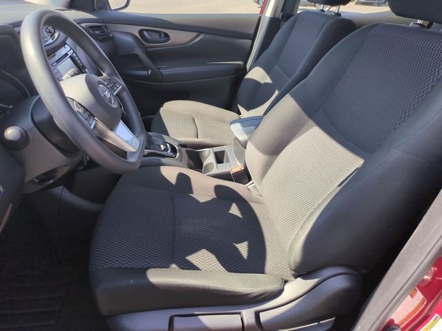 Used 2021 Red Nissan S image 14