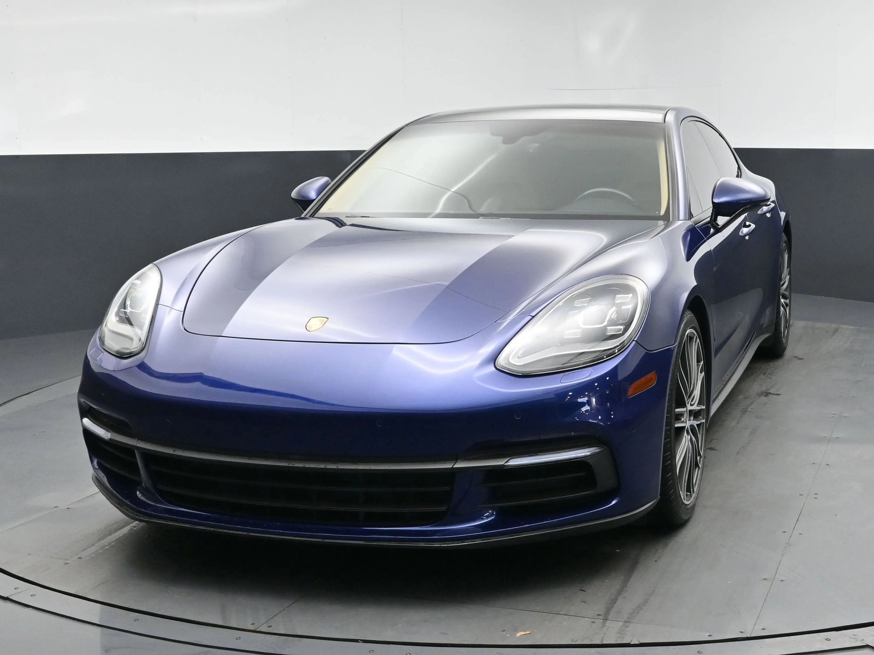 2020 Porsche Panamera 4's photo