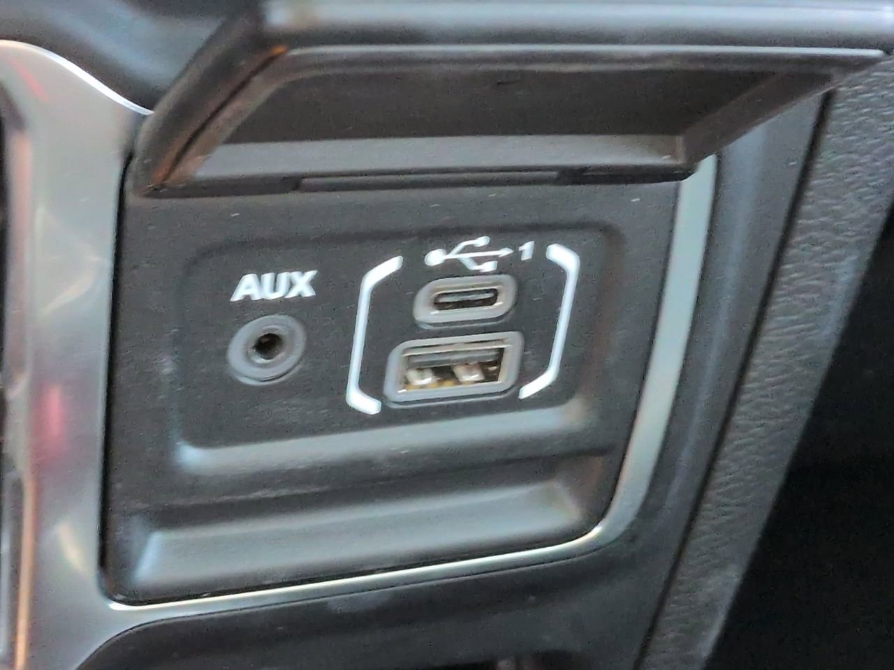 Used 2023 Bright White Clearcoat Jeep Mojave image 21