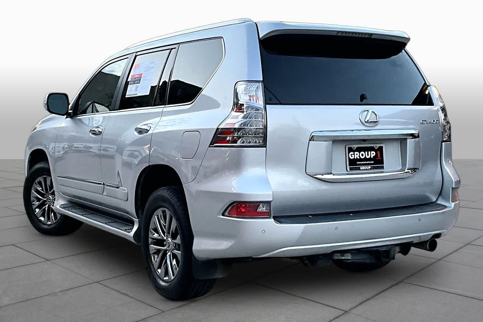 Used 2014 Tungsten Pearl Lexus Luxury image 11