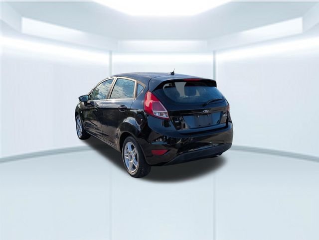 Used 2019 Black Ford SE image 3