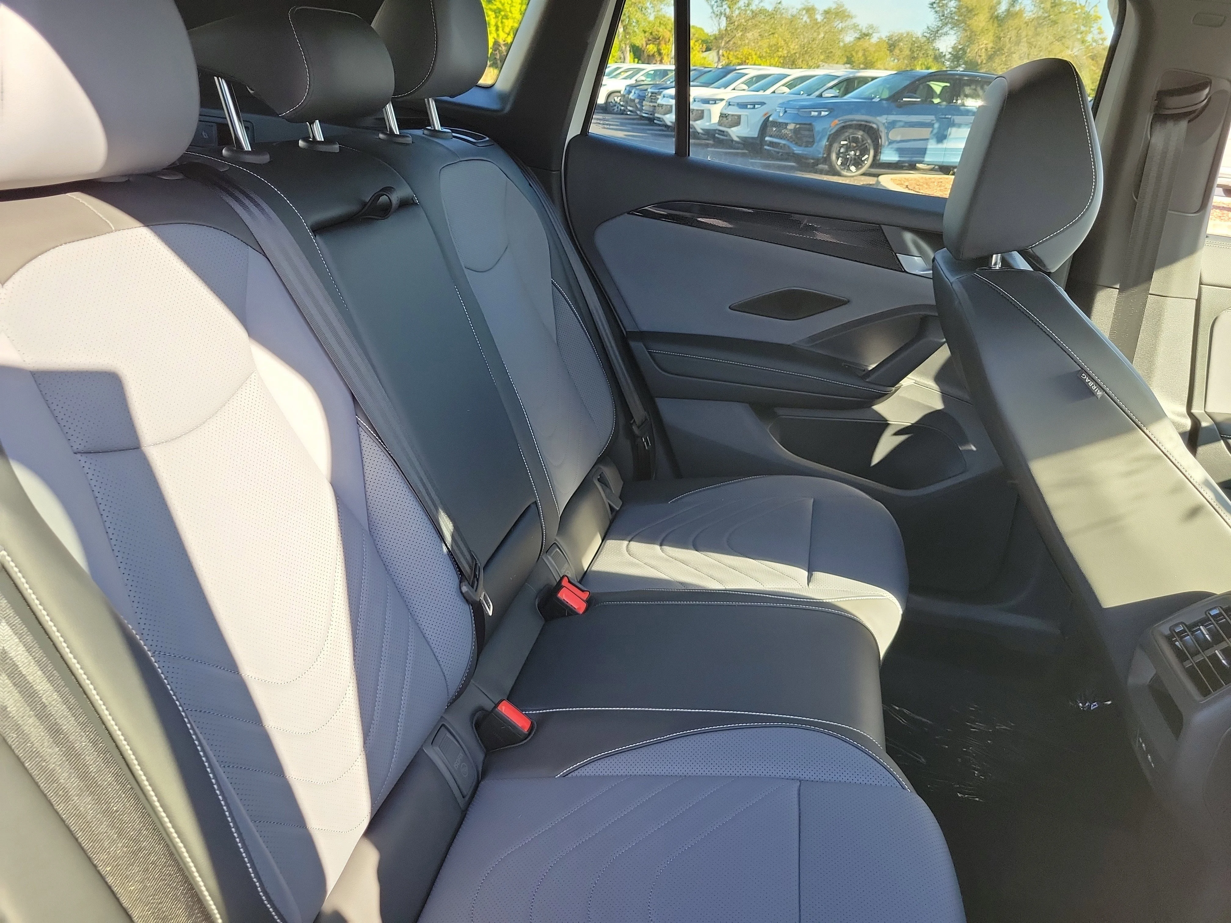 2026 Volkswagen Tiguan SE R-LINE BLACK - Photo 10