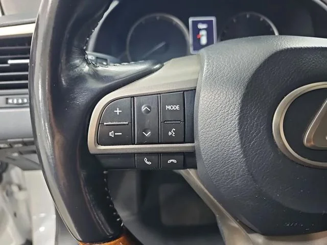 Used 2017 White Lexus 350 image 19
