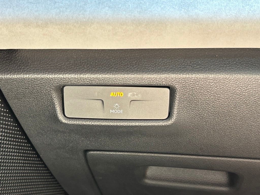 Certified Used 2025 Gray Volkswagen 2.0T SE image 31