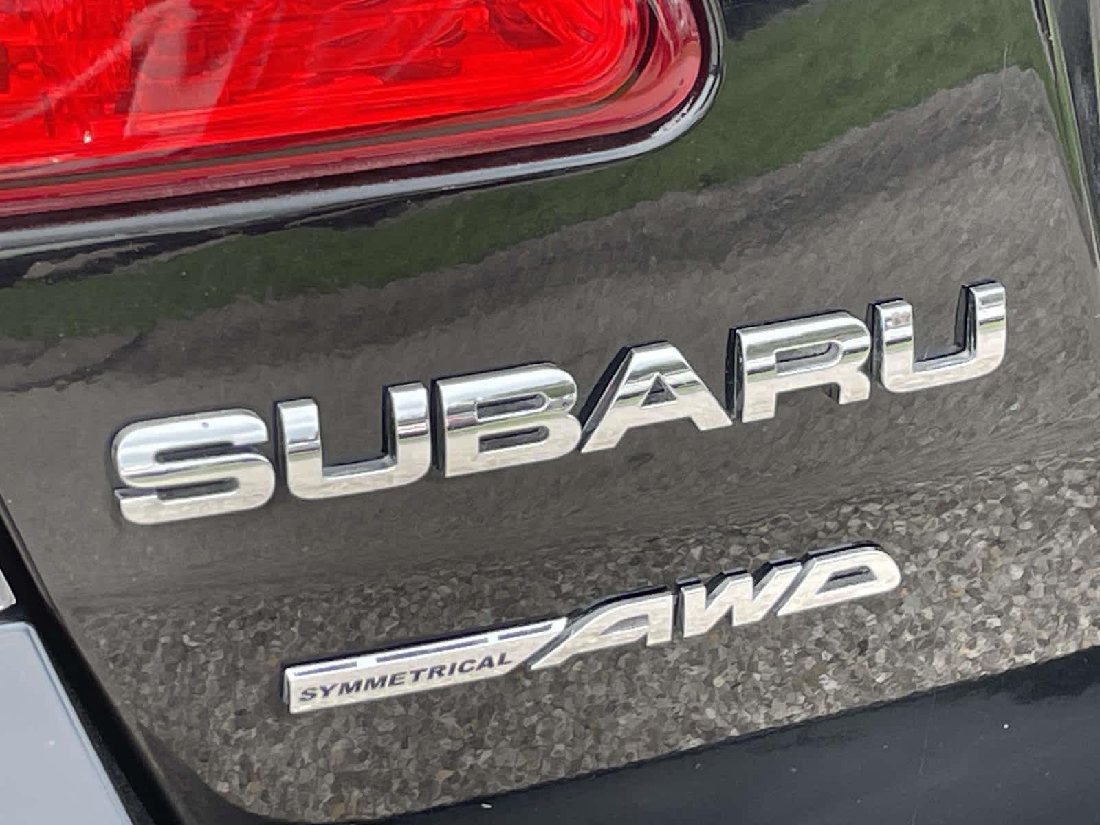 Used 2013 Crystal Black Silica Subaru 3.6R Limited image 19