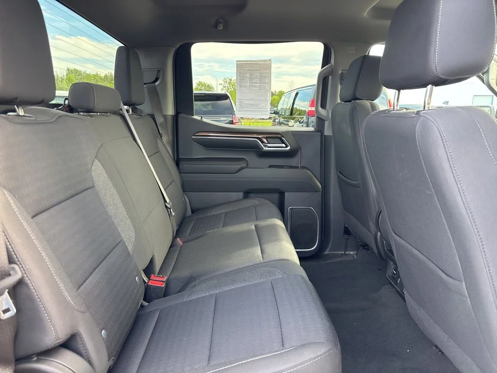 Used 2023 Gray Chevrolet LT image 31