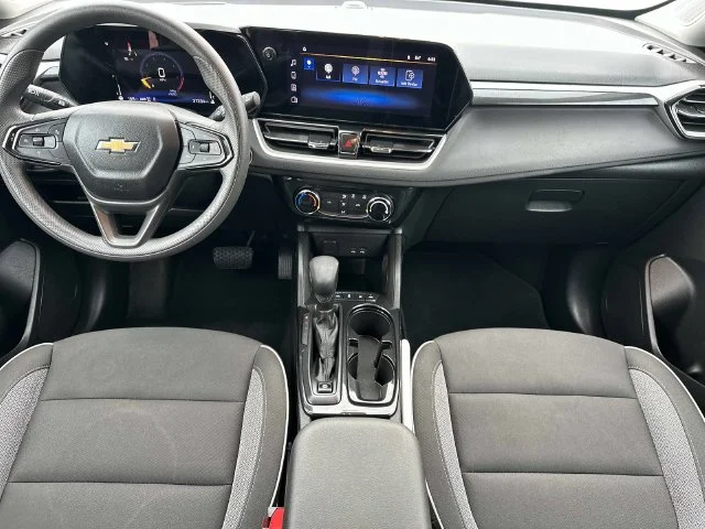 Used 2025 Red Chevrolet LT image 14