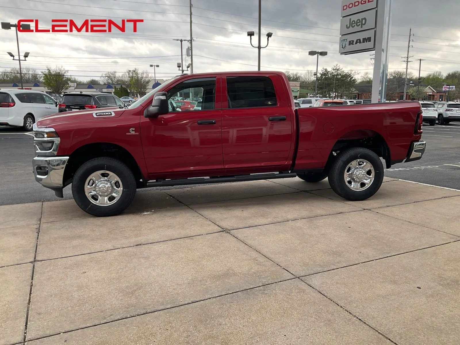 New 2026 Molten Red Pearl-Coat Exterior Paint RAM Tradesman image 2