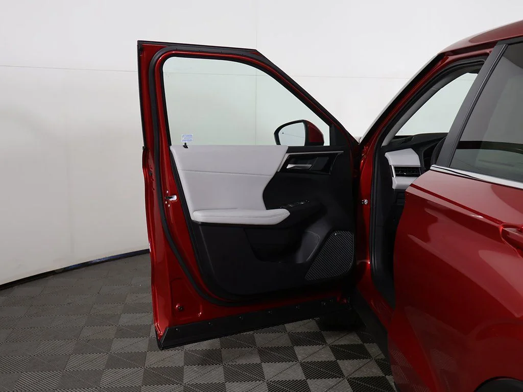 2025 Mitsubishi Outlander SE - Photo 21