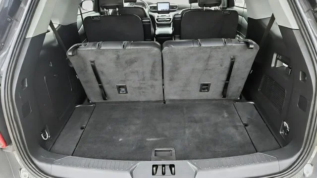 Certified Used 2023 Gray Metallic Ford XLT image 21