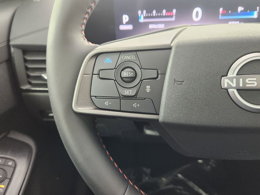 New 2026 Energetic Ember / Super Black Two-tone Nissan SR image 17