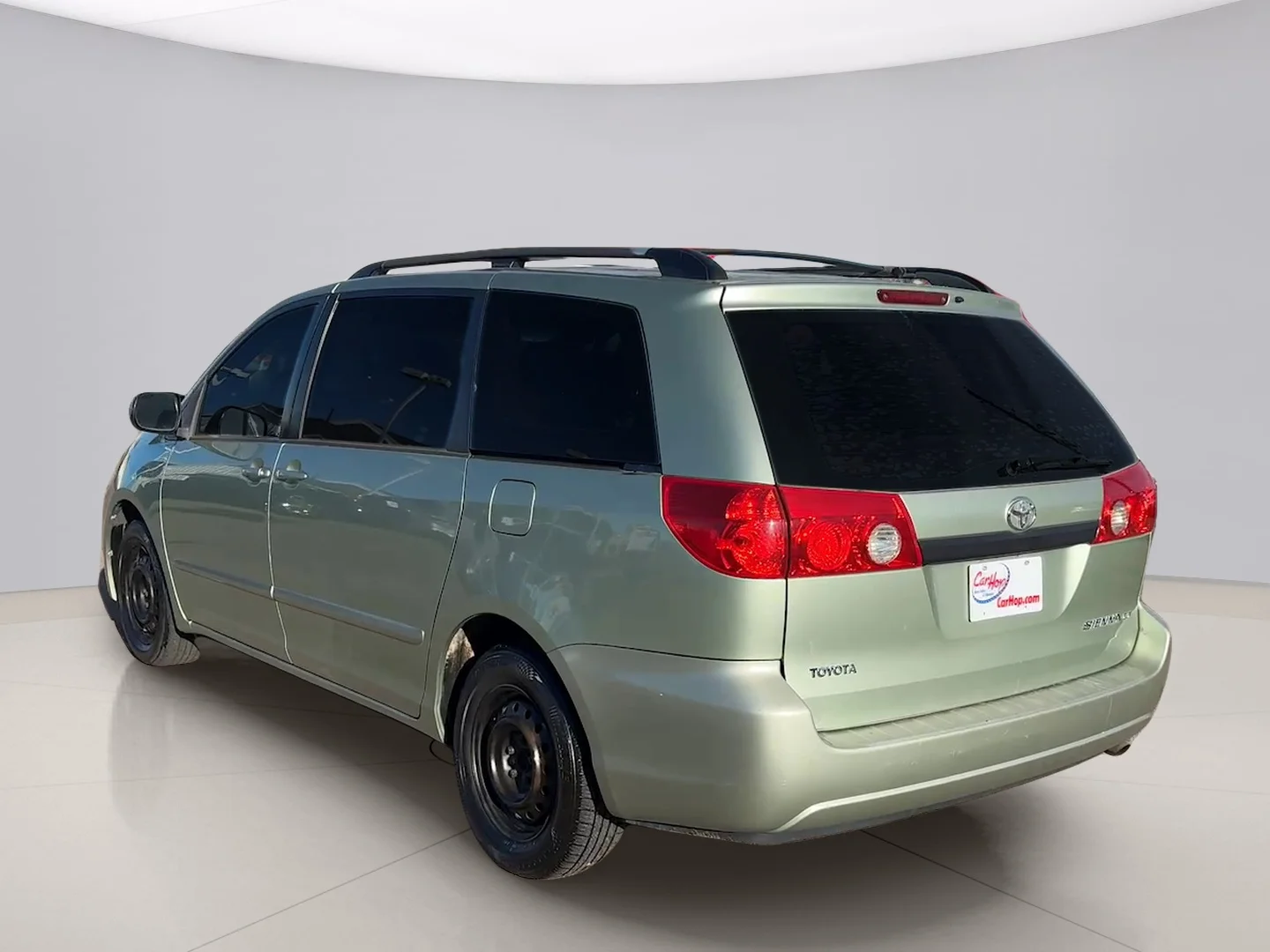 Used 2009 Green Toyota CE FWD image 3