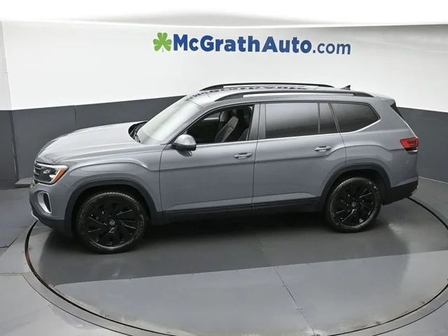 New 2026 Pure Gray Volkswagen 2.0T SE W/TECHNOLOGY image 25