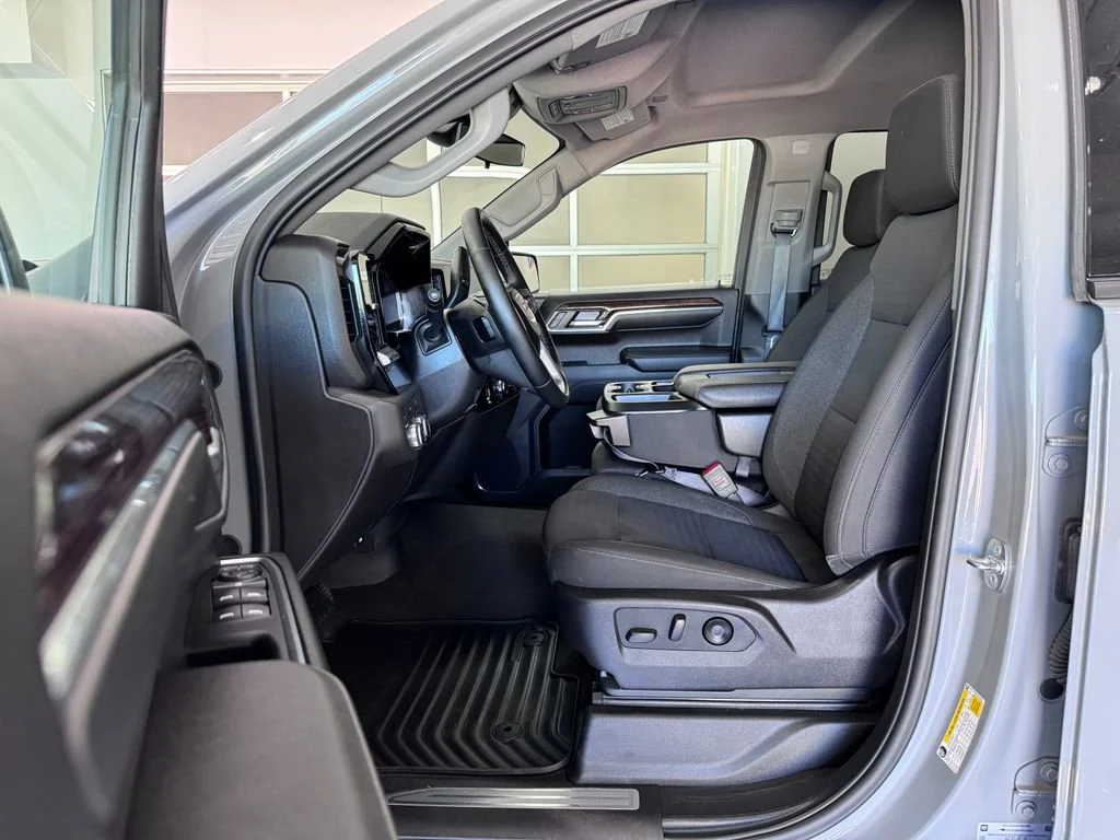 2024 GMC Sierra 1500 Elevation - Photo 10
