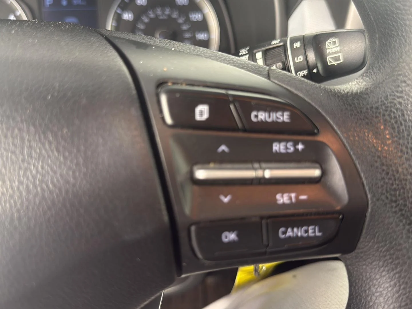 Used 2020 Sonic Silver Hyundai SE image 15