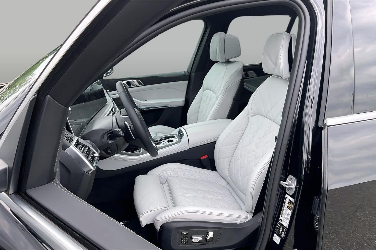 2026 BMW X5 40i - Photo 9