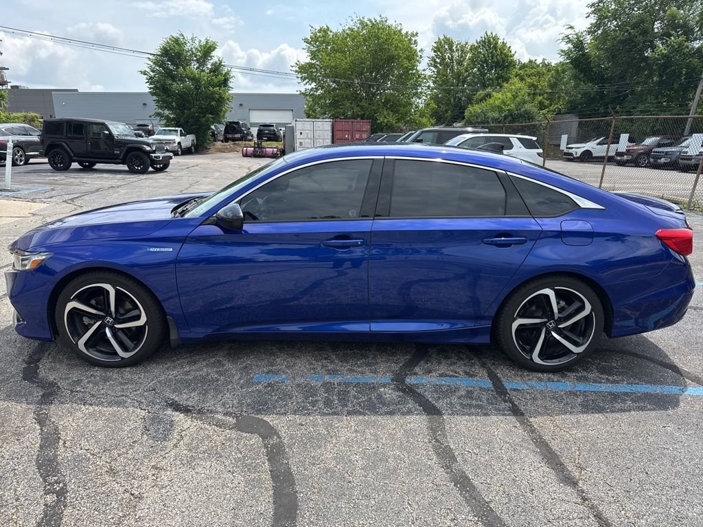 Used 2022 Blue Honda Sport image 2