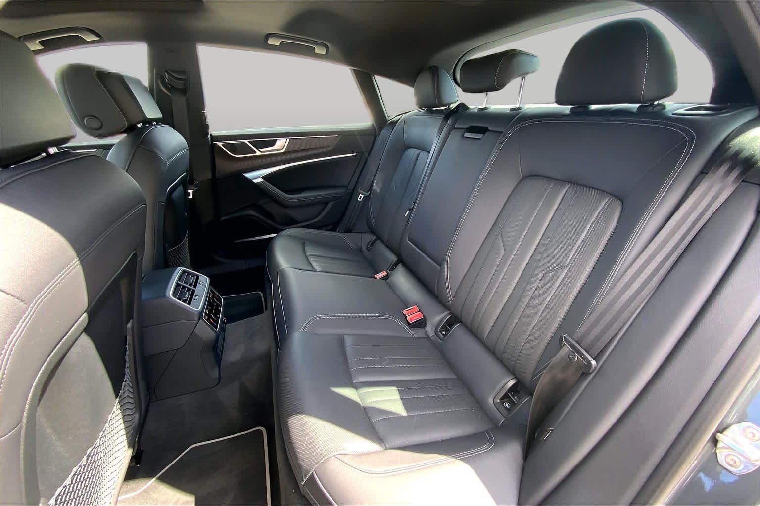 Used 2022 Daytona Gray Pearl Effect Audi Prestige image 41