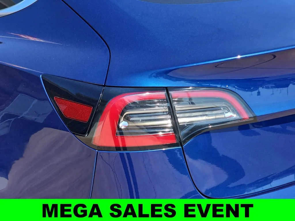 Used 2018 Blue Tesla Long Range image 41