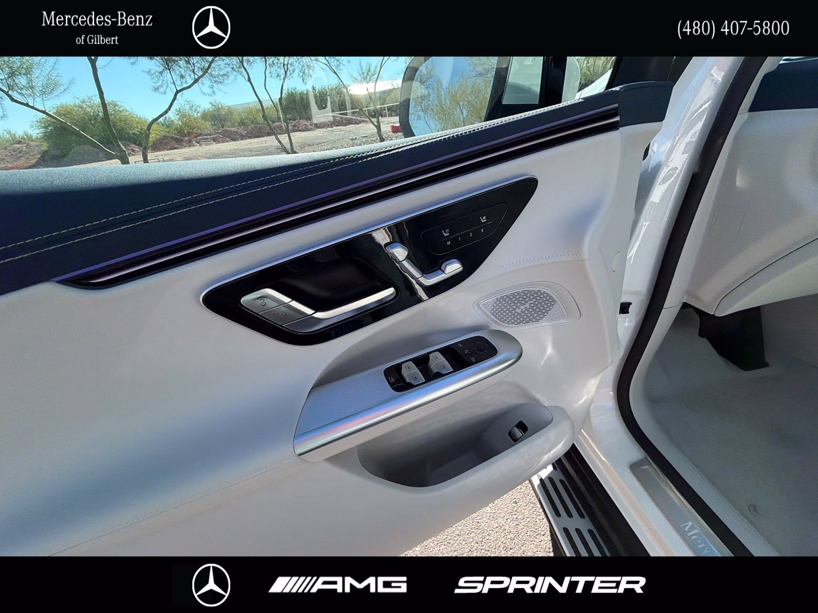 New 2027 Polar White Mercedes-Benz 320+ SUV image 13