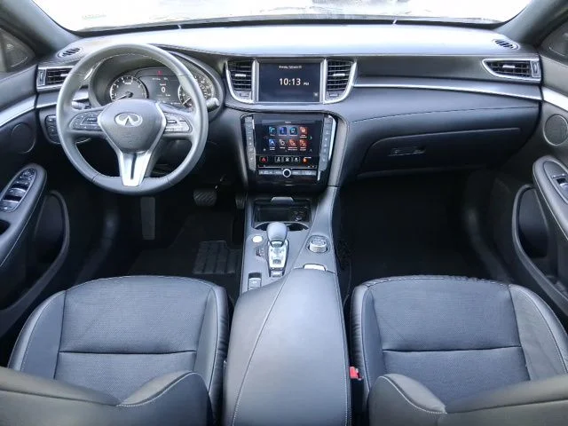 Used 2023 Black INFINITI LUXE image 9