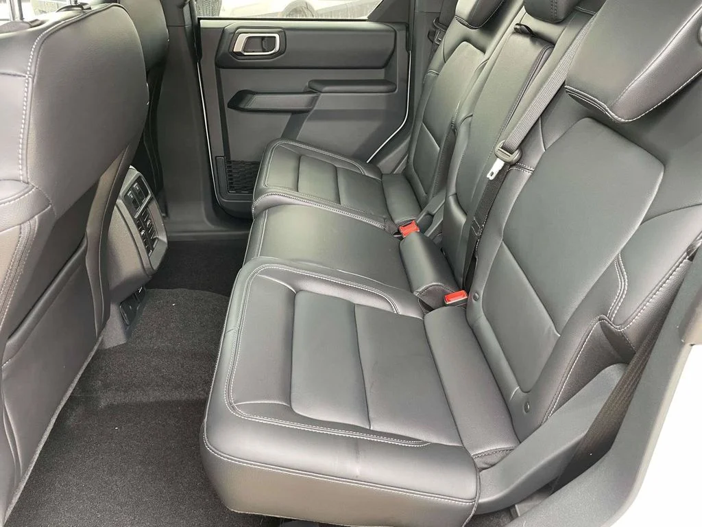 New 2026 Avalanche Gray Ford Outer Banks image 12