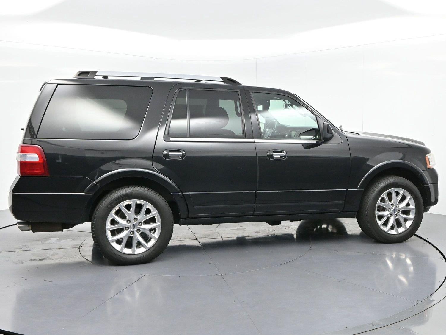 Used 2015 Tuxedo Black Metallic Ford Limited image 8