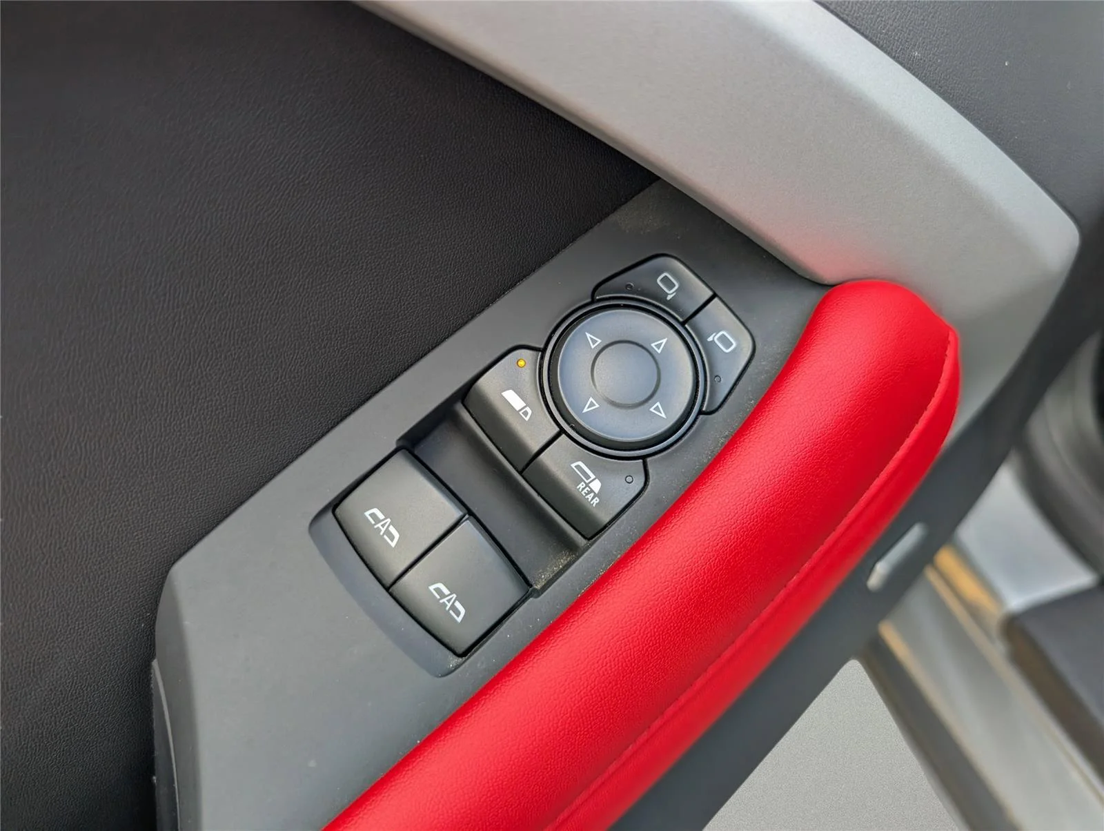 Used 2023 Sharkskin Metallic Chevrolet LT1 image 17