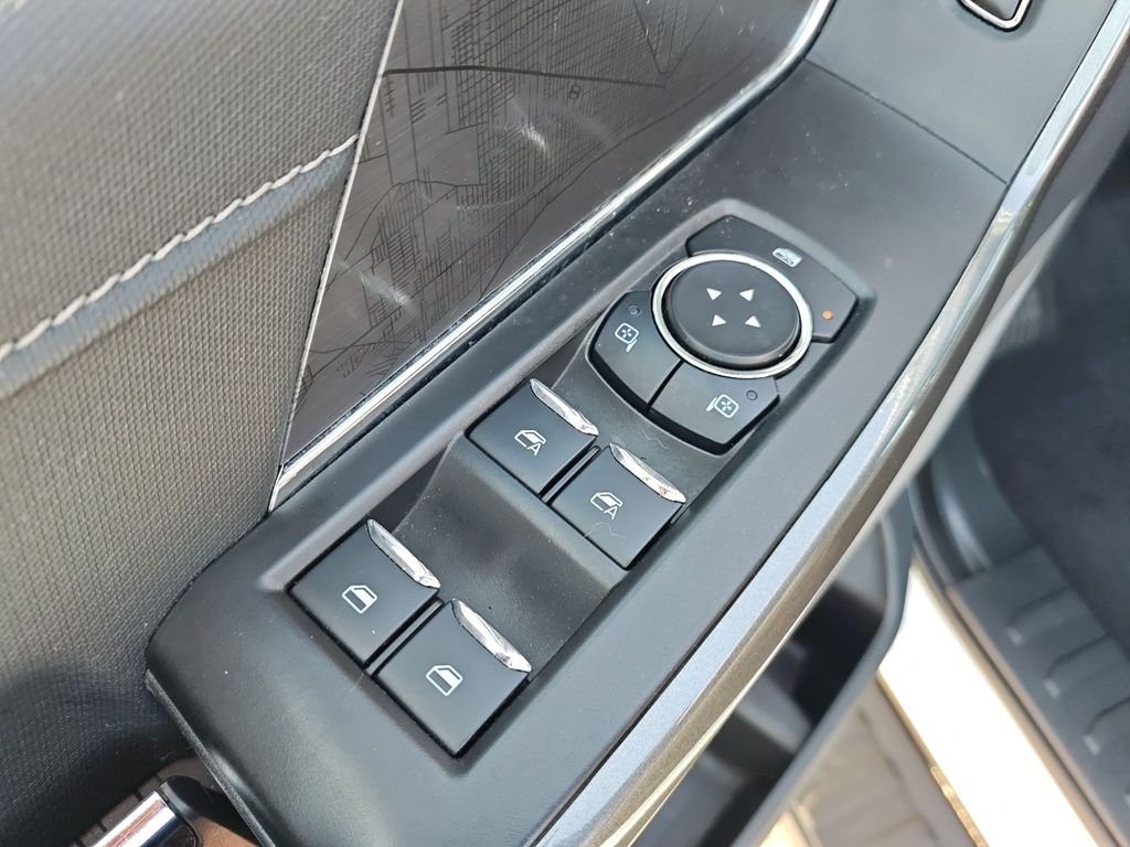 Used 2023 White Ford XLT image 11