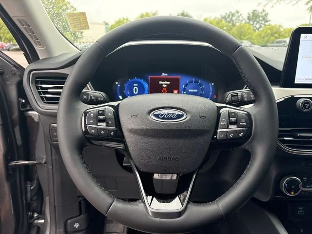Used 2022 Gray Ford SEL image 14