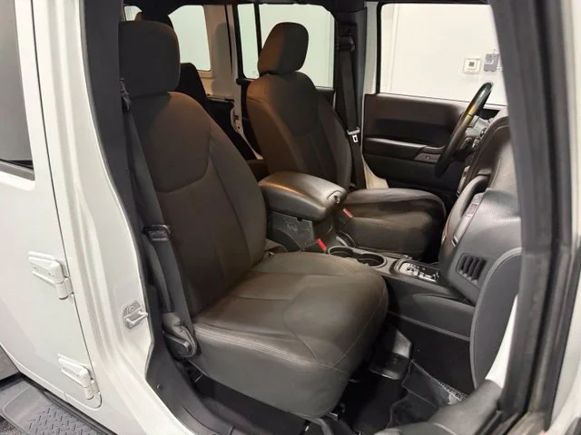 Used 2018 White Jeep Unlimited Sport image 25