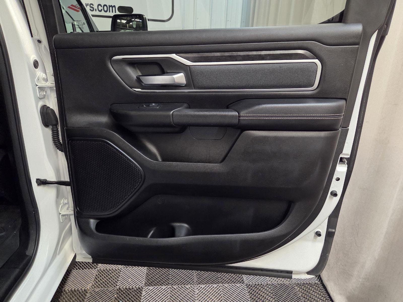 Used 2022 Bright White Clearcoat Ram Big Horn image 38