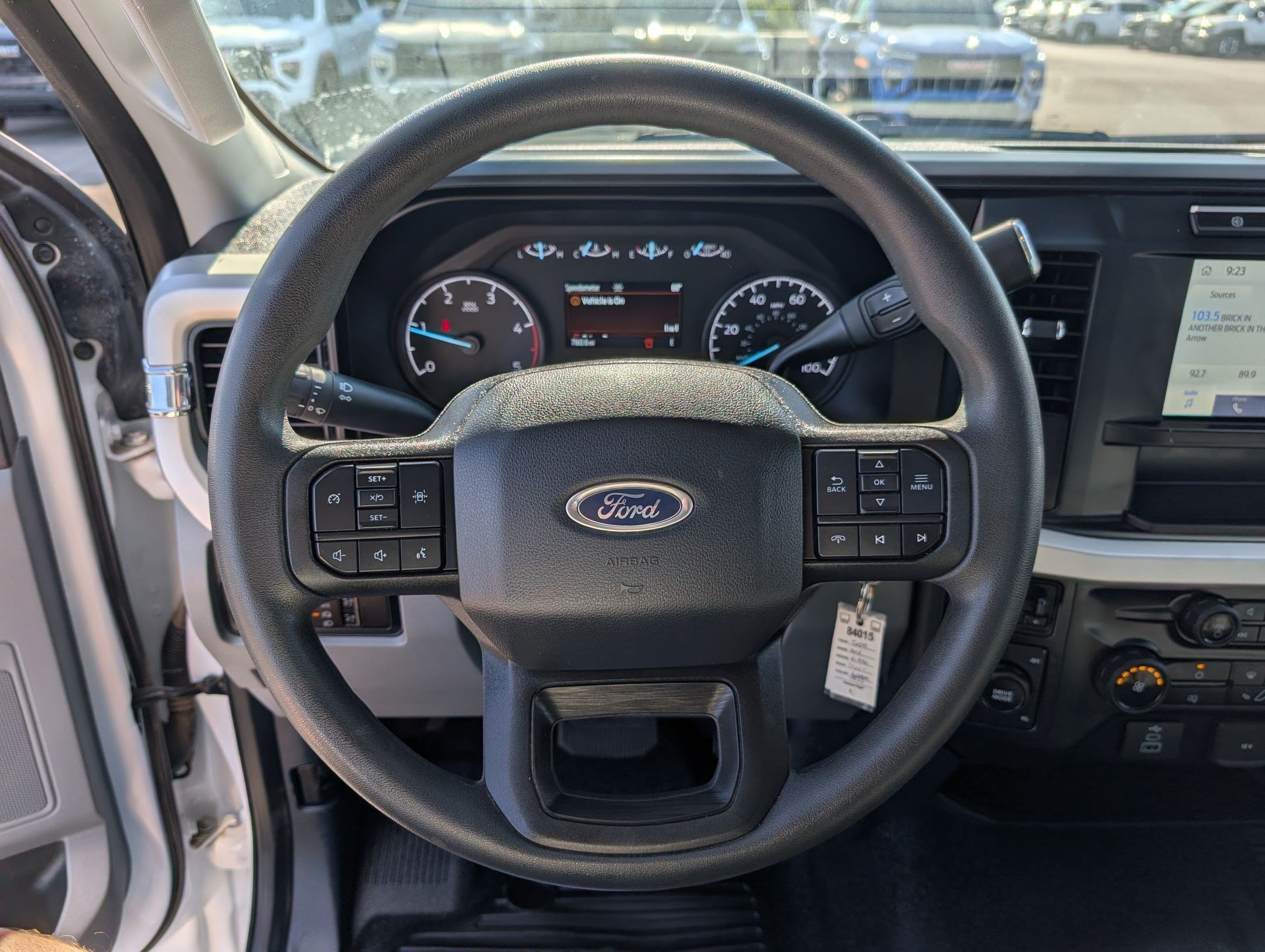 Used 2024  Ford XL image 15