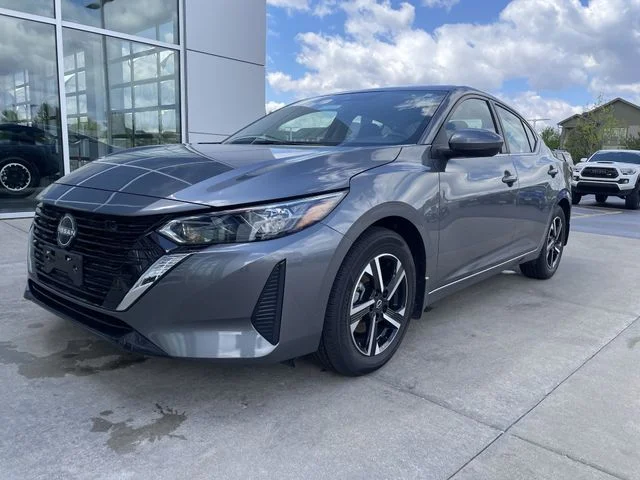 Used 2025 Gray Nissan SV image 12
