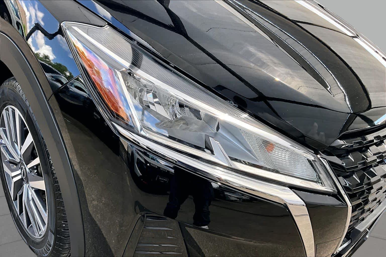 Certified Used 2024 Super Black Nissan SV image 27