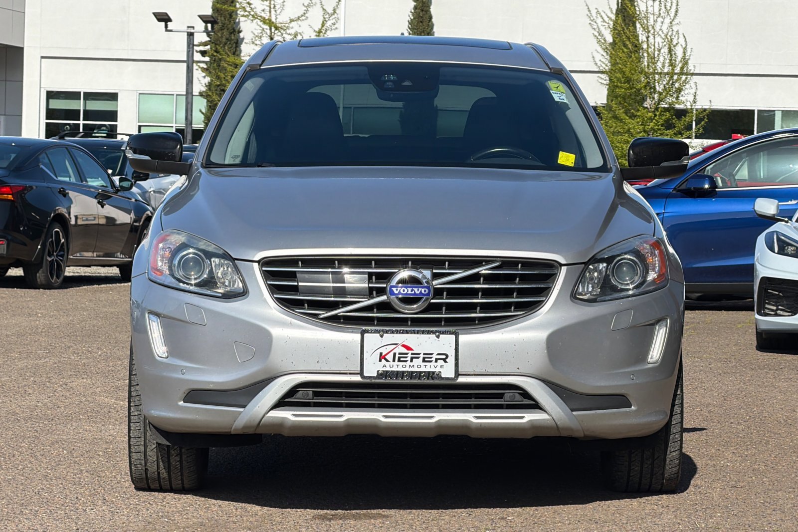 Used 2017 Silver Volvo Dynamic image 6