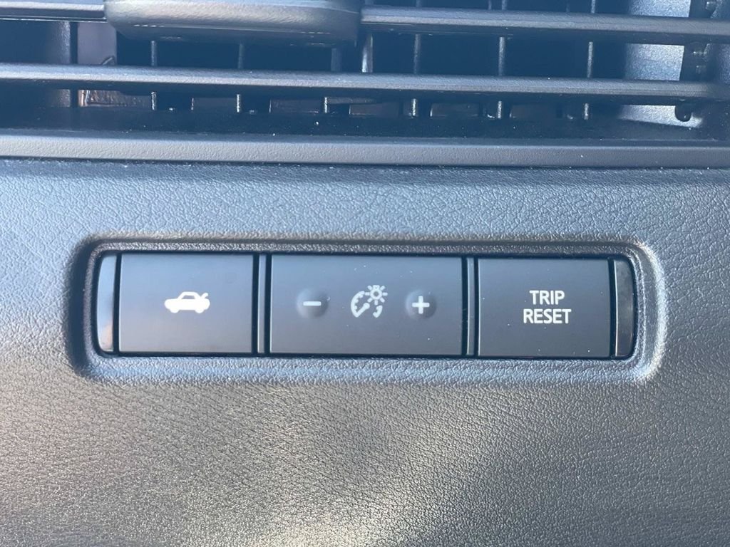 2024 Nissan Altima SV - Photo 17
