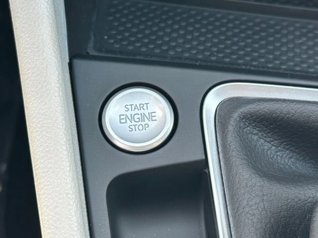 New 2026 Deep Black Pearl Volkswagen 1.5T SE image 35