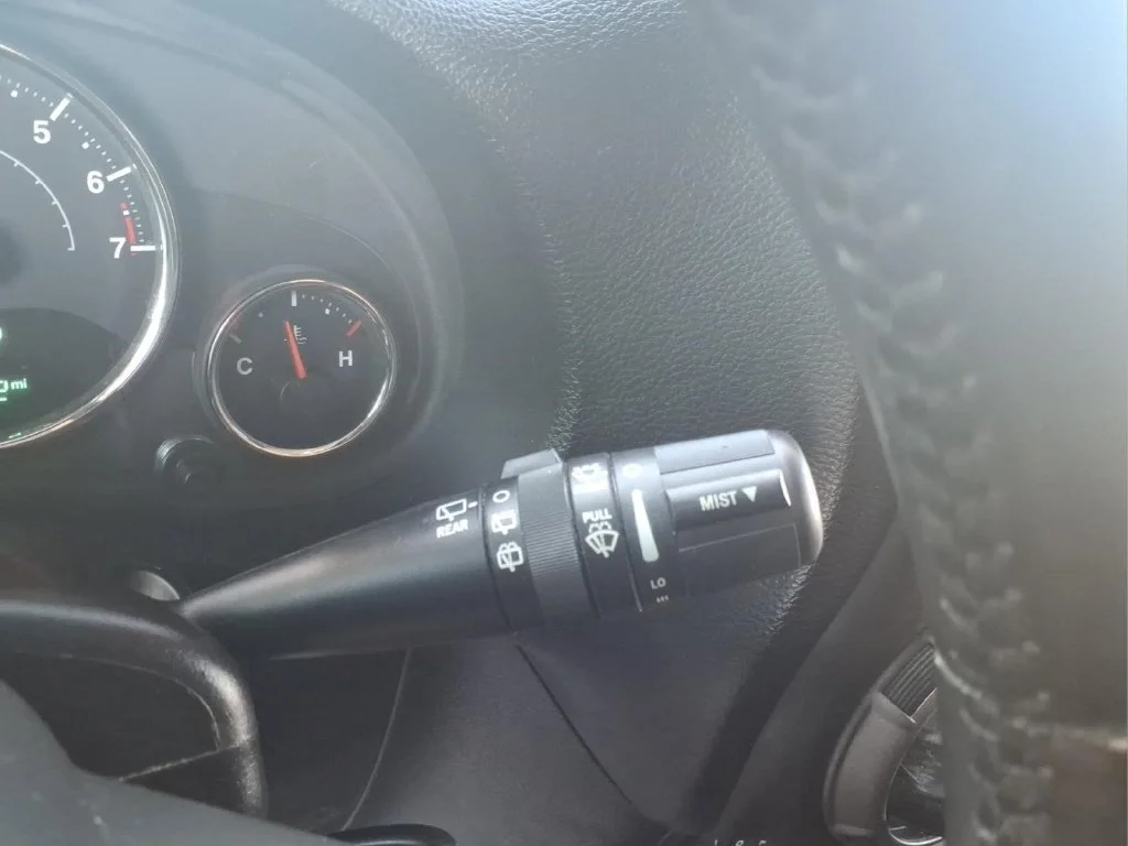 Used 2015 Gray Jeep Unlimited Sport image 21