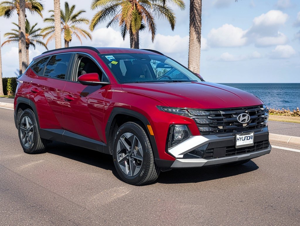 Certified Used 2025 Red Hyundai SEL image 4